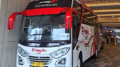 sewa bus di surabaya