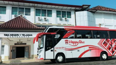 sewa bus untuk wisata di jakarta