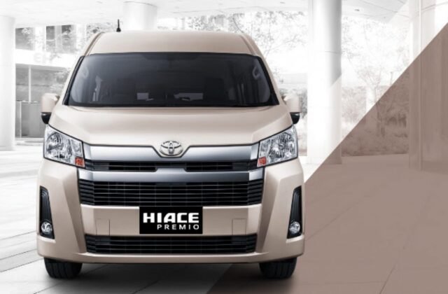 Toyota Hiace Premio — rental mobil Van