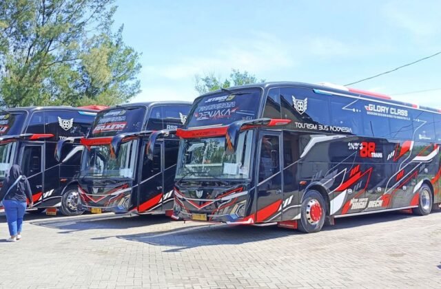 Big Bus Pariwisata — rental mobil Bus